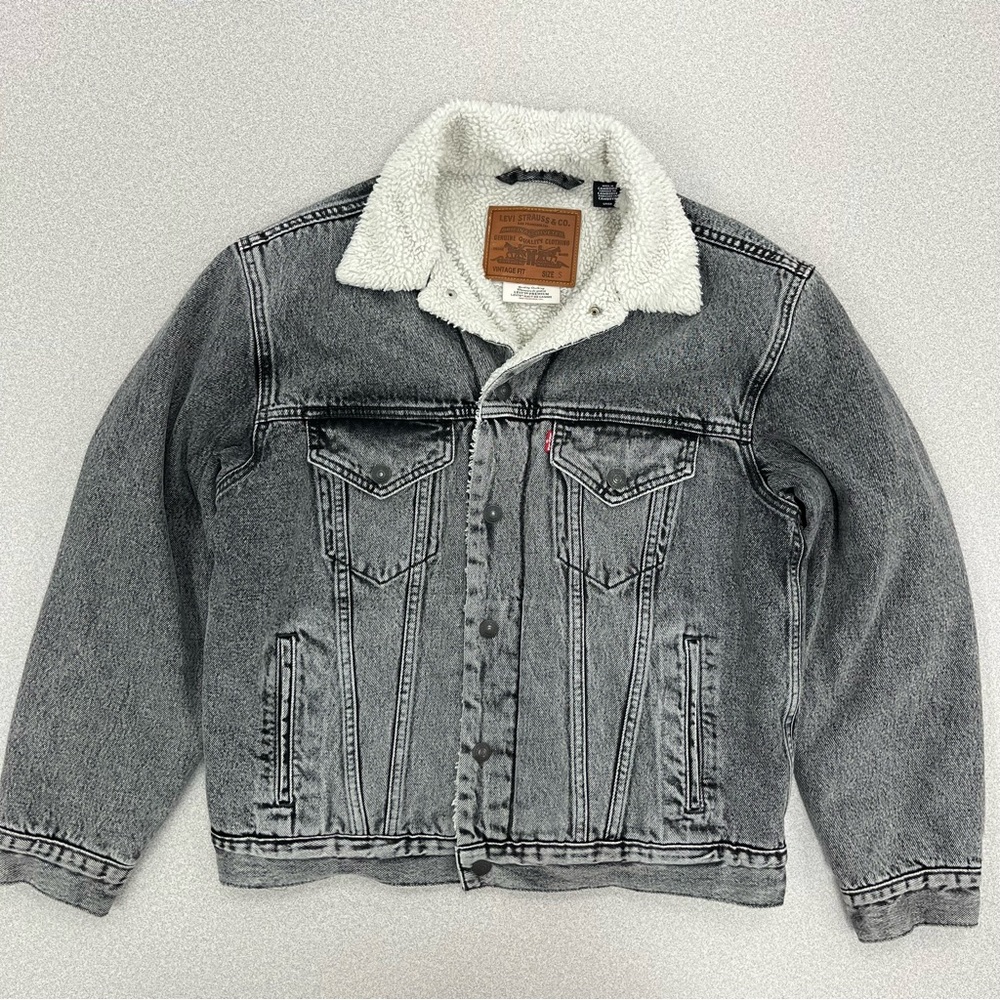 Levi's Premium Sherpa Lined Denim Trucker Jacket with Snap Button Size:Small